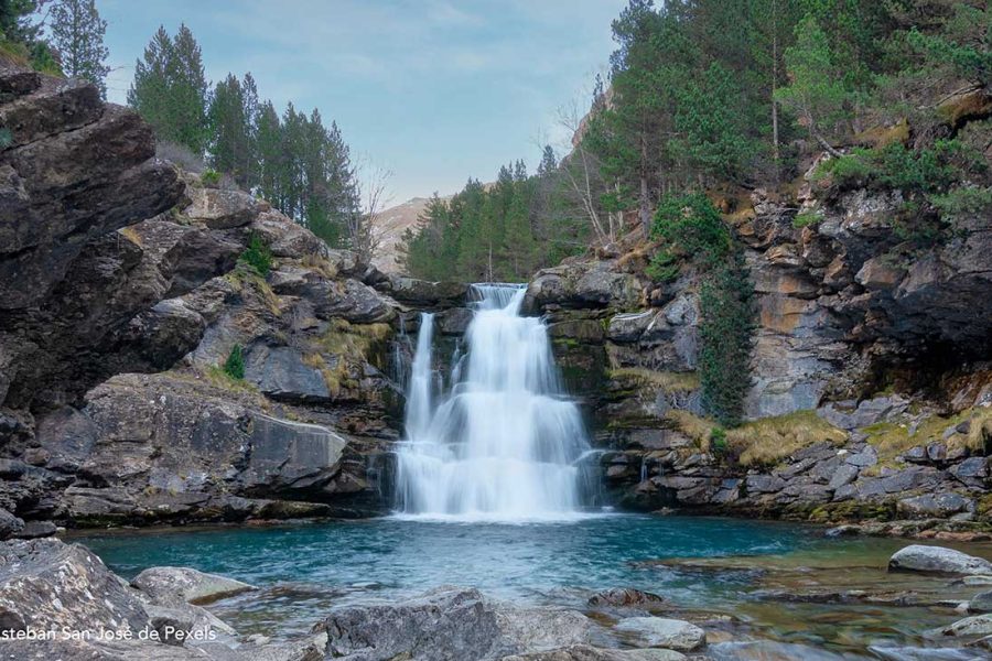 Descubre el Pirineo desde Jaca: experiencias inolvidables con Inturmark Hoteles